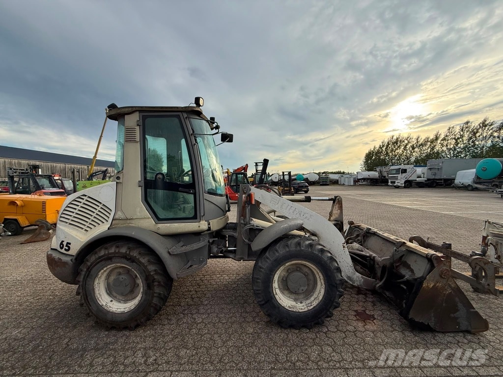 Atlas 65 Wheel loaders