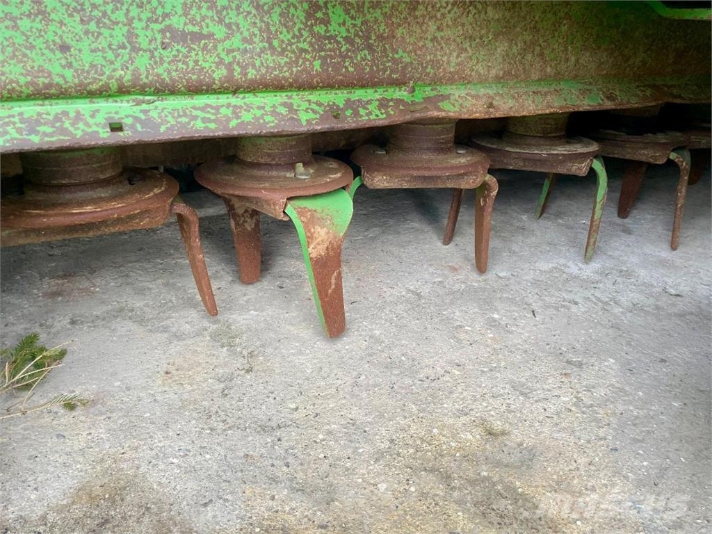 Horsch Pronto 6KE Amazone KR '14 مثاقيب مدمجة