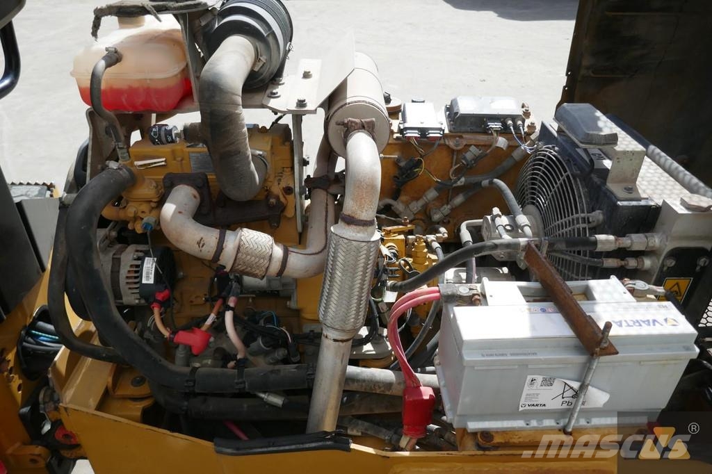 CAT CB2.7 Twin drum rollers