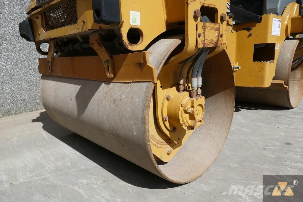 CAT CB2.7 Twin drum rollers