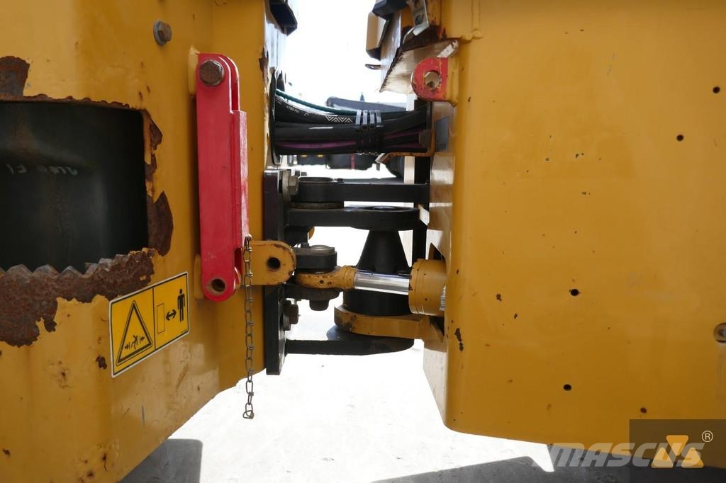 CAT CB2.7 Twin drum rollers