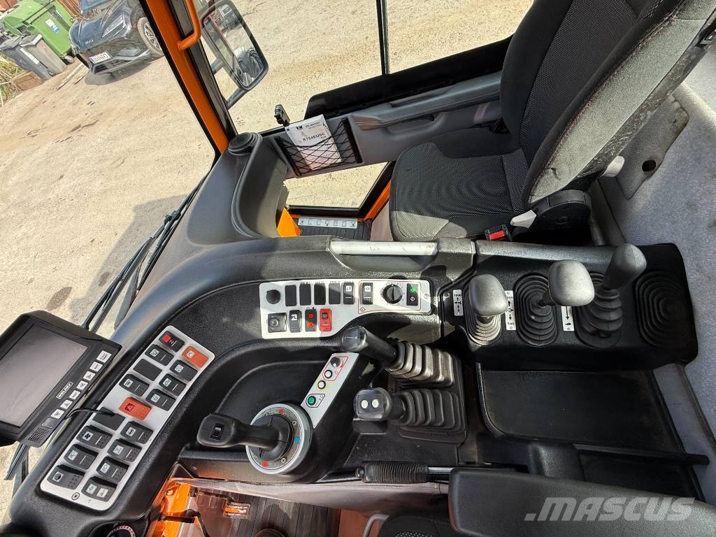 Lindner Unitrac 102S Sonstige Kommunalmaschinen