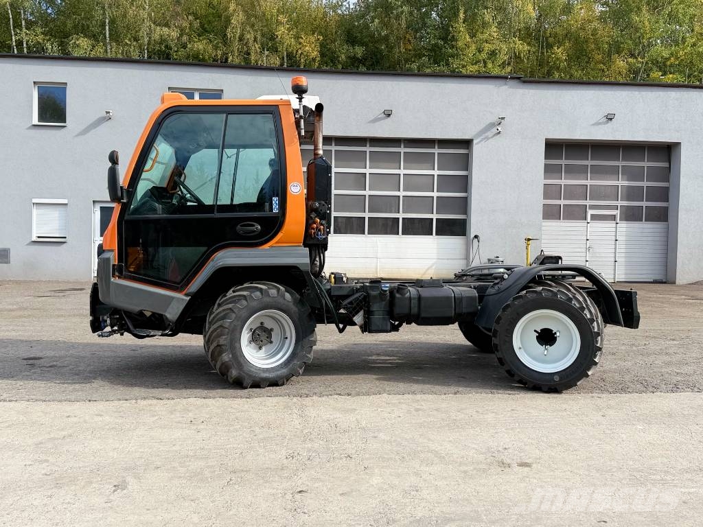 Lindner Unitrac 102S Sonstige Kommunalmaschinen
