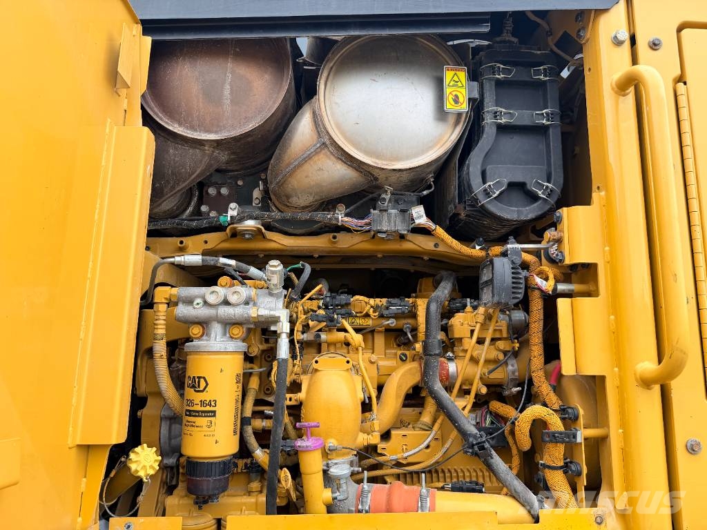 CAT 140M3 Grederji