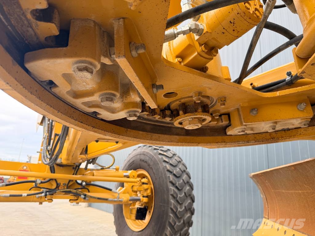CAT 140M3 Grederji