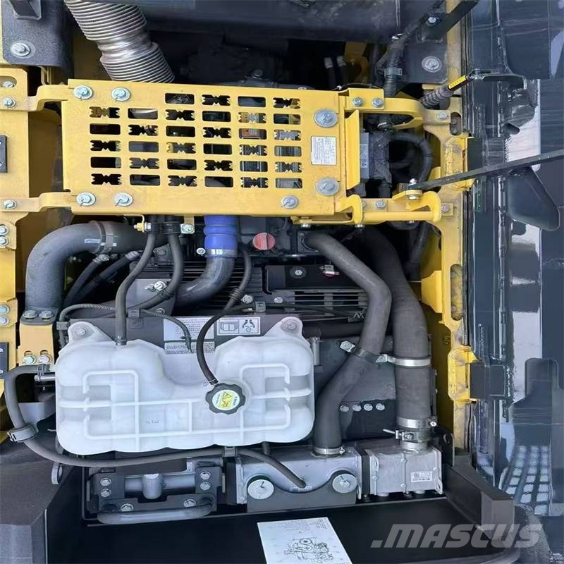 Komatsu PC220-11R Bagri goseničarji