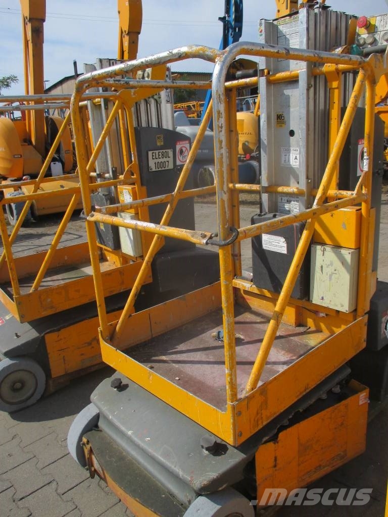 JLG Toucan Junior 8 Personenliften en invalideliften