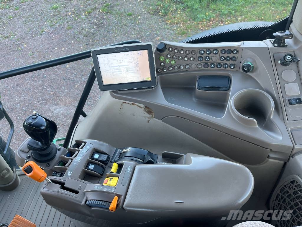 John Deere 6140 R Traktori
