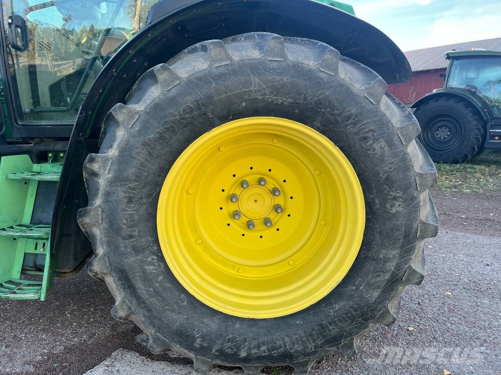 John Deere 6140 R Traktori
