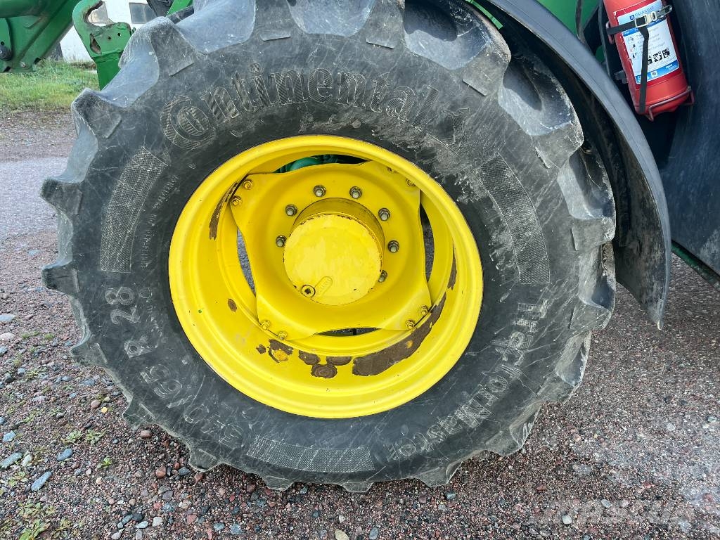 John Deere 6140 R Traktori