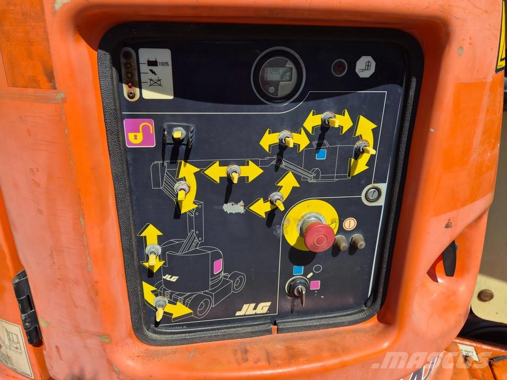 JLG E300AJP Knikarmhoogwerkers