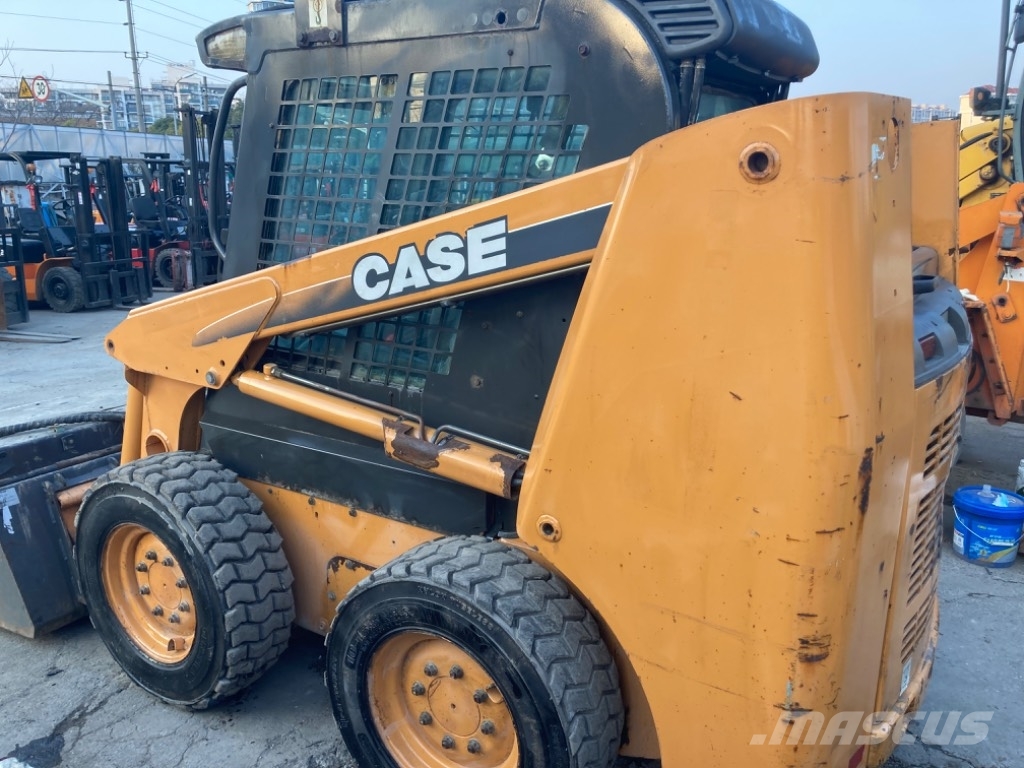 CASE 420 Kompaktlader