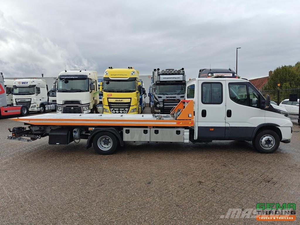 Iveco 70C18 4x2 Double Cab Euro6 - Jige Simplex 3T5 + 10 Sleepwagens