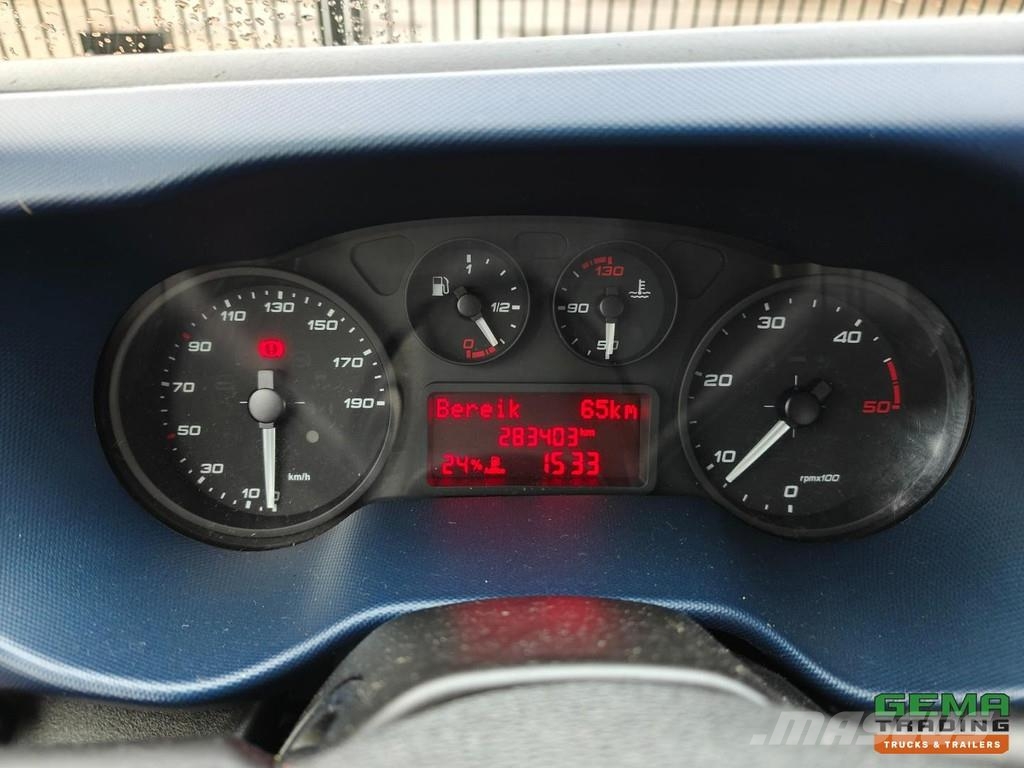 Iveco 70C18 4x2 Double Cab Euro6 - Jige Simplex 3T5 + 10 Sleepwagens