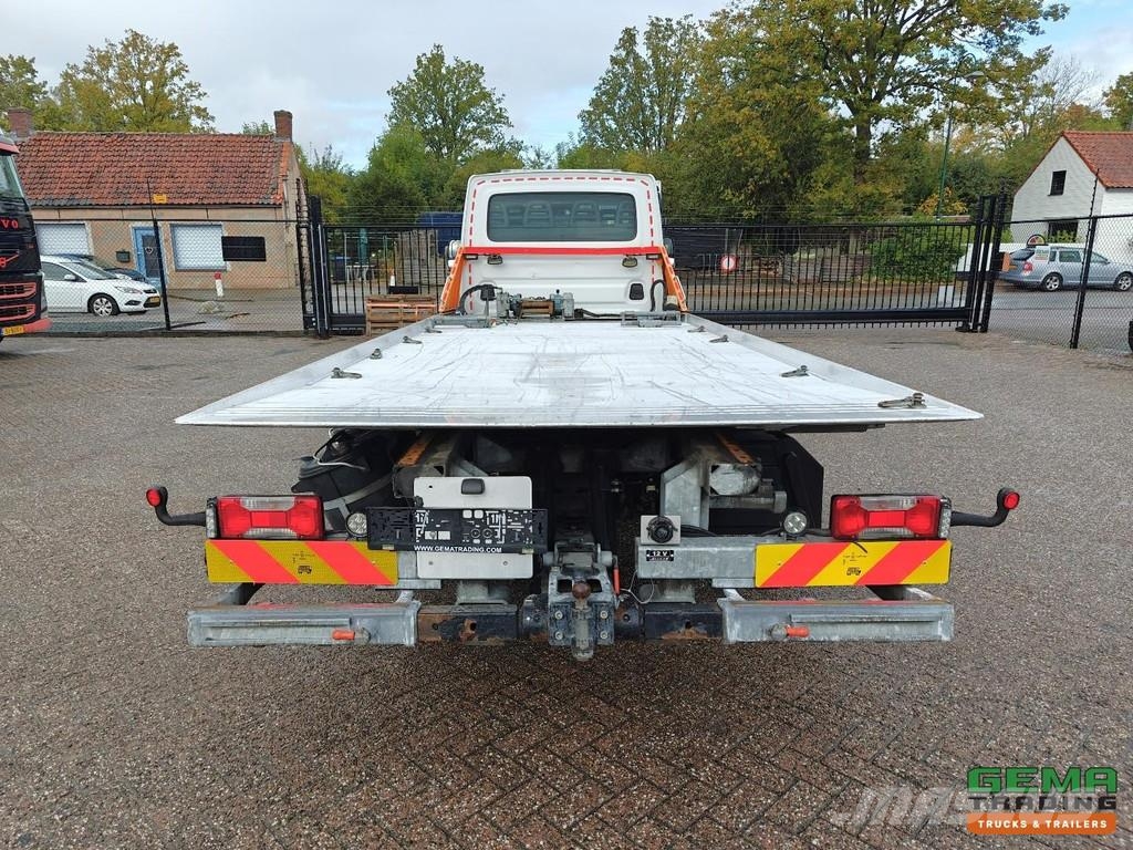 Iveco 70C18 4x2 Double Cab Euro6 - Jige Simplex 3T5 + 10 Sleepwagens