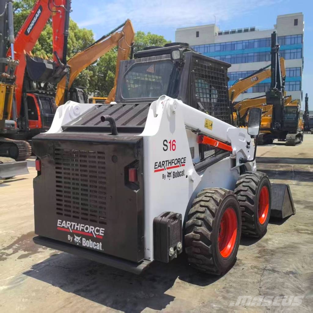 Bobcat S16 لوادر انزلاقية التوجيه
