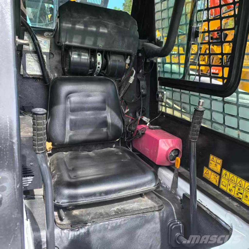 Bobcat S16 لوادر انزلاقية التوجيه