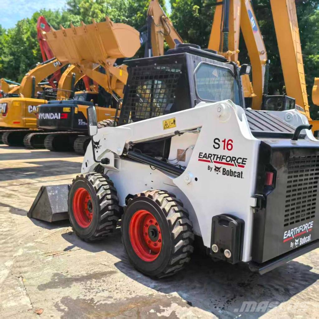 Bobcat S16 لوادر انزلاقية التوجيه