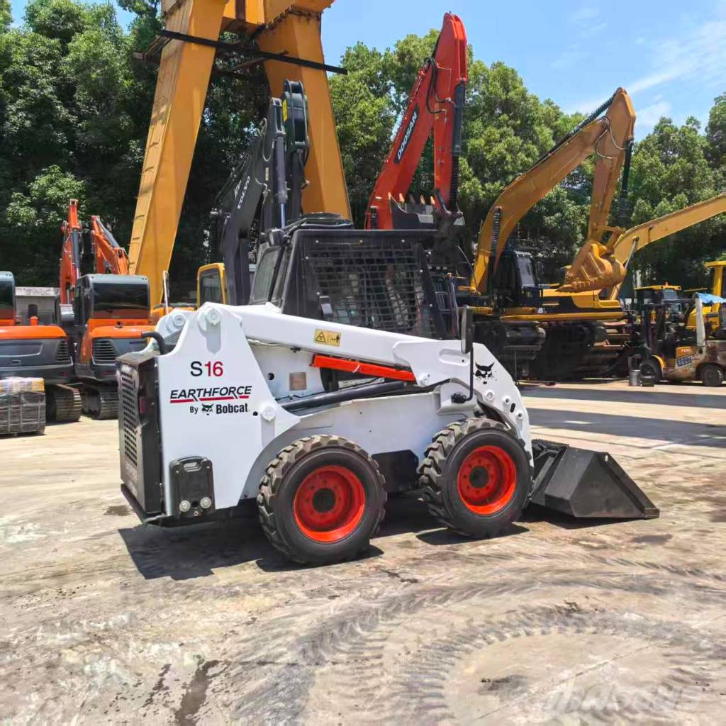 Bobcat S16 لوادر انزلاقية التوجيه