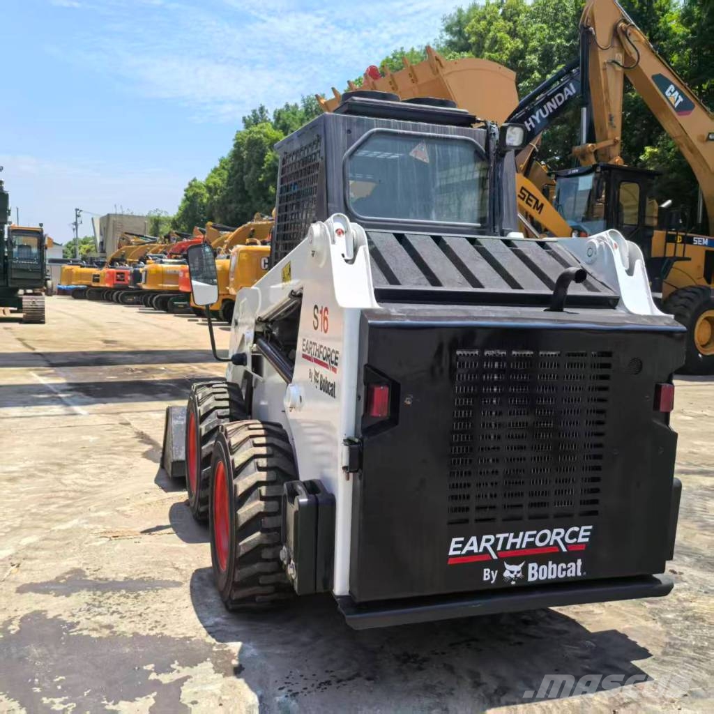 Bobcat S16 لوادر انزلاقية التوجيه