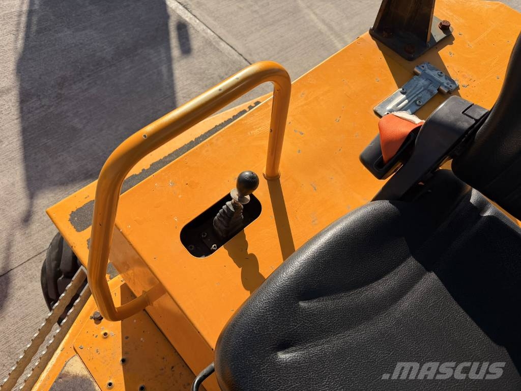 Thwaites Mach 2290 側卸礦車