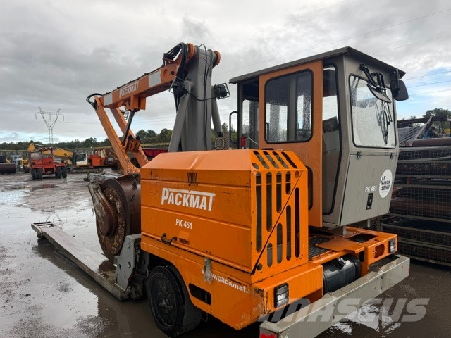 Bomaq PACKMAT PK 451 Mobile Waste Compactor Afvalpersen