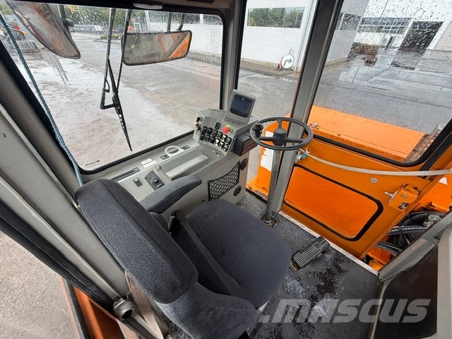 Bomaq PACKMAT PK 451 Mobile Waste Compactor Afvalpersen