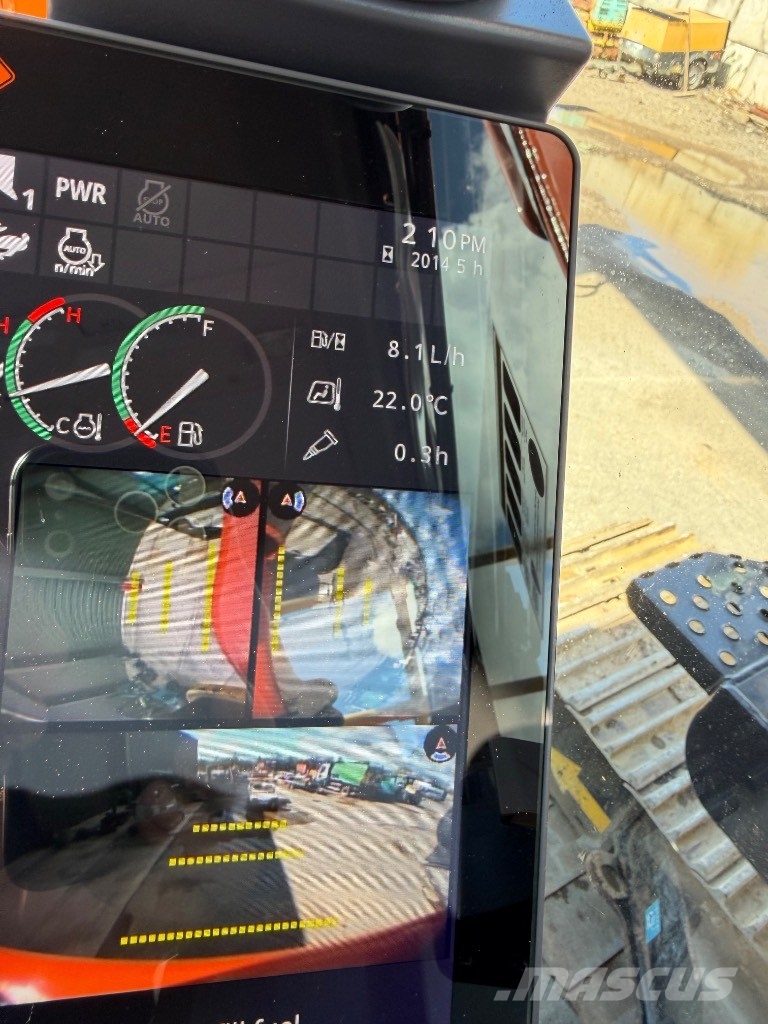 Hitachi ZX 135 US-7 Bageri gusjeničari