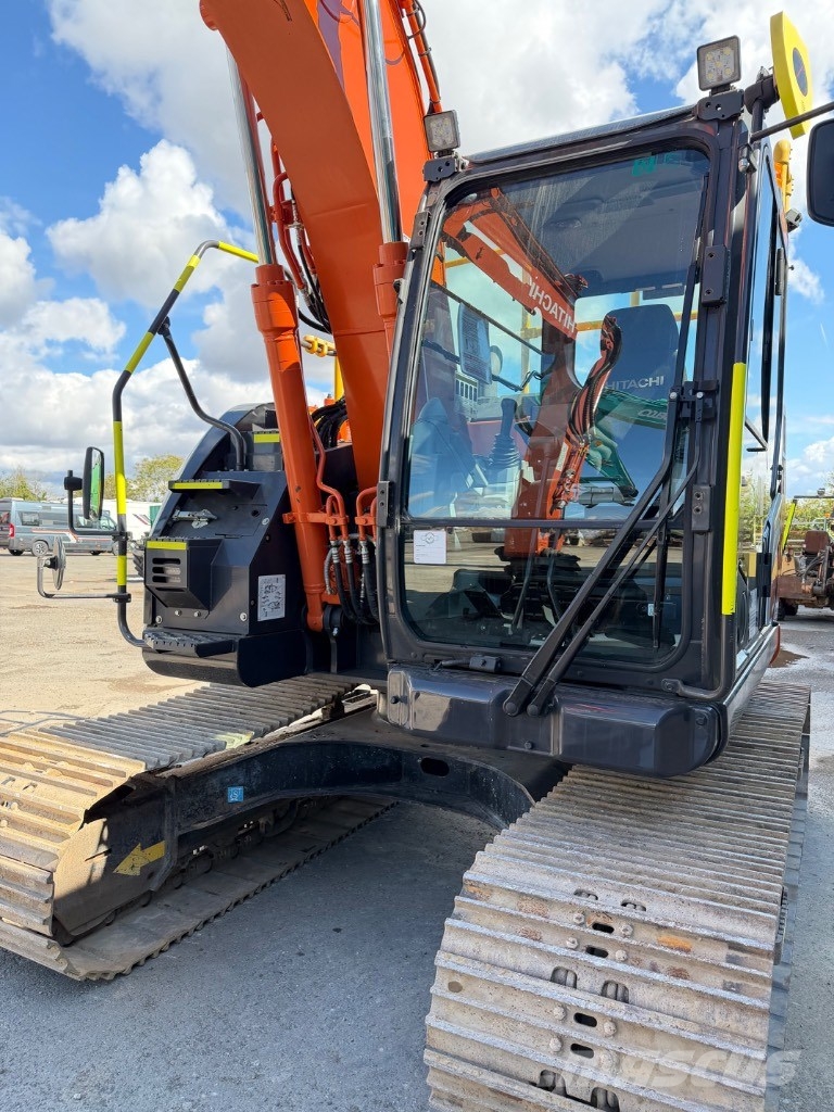 Hitachi ZX 135 US-7 Bageri gusjeničari