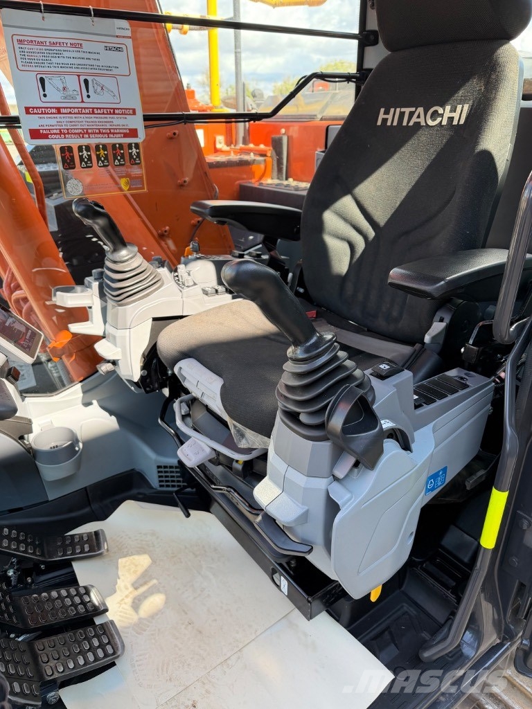 Hitachi ZX 135 US-7 Bageri gusjeničari
