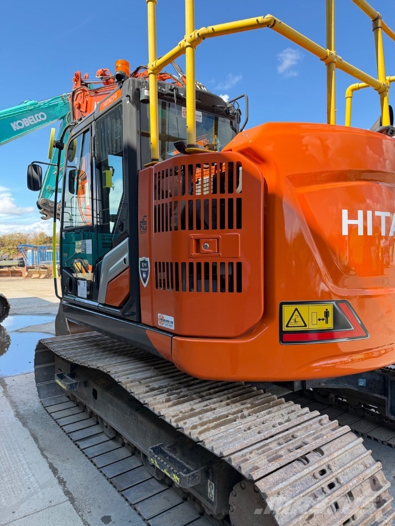 Hitachi ZX 135 US-7 Bageri gusjeničari