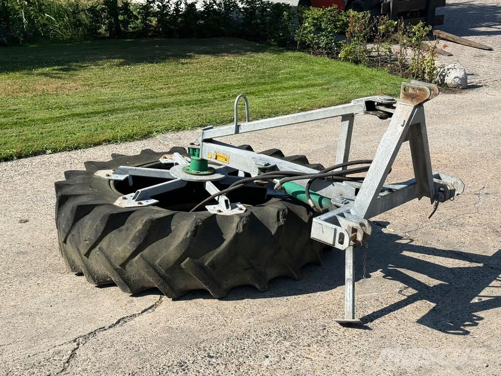 AP Voorband Hydraulisch Schuif Kuilvoer voer aanschui ماكينات وملحقات مواش أخرى