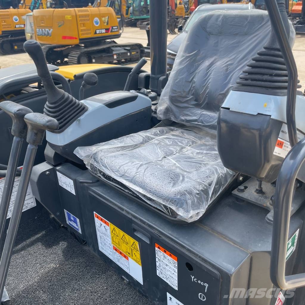 Komatsu PC 35 Vikšriniai ekskavatoriai