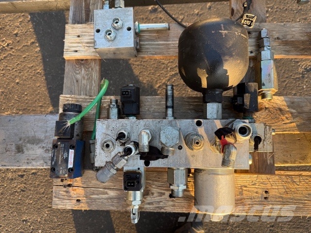 Liebherr R 954 C USED HYDRAULIC PARTS COMPLET Гидравлическая система