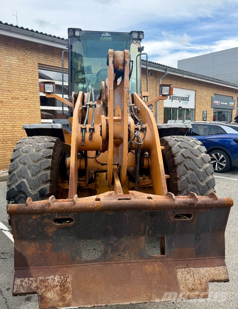 CASE 721 F Wielladers