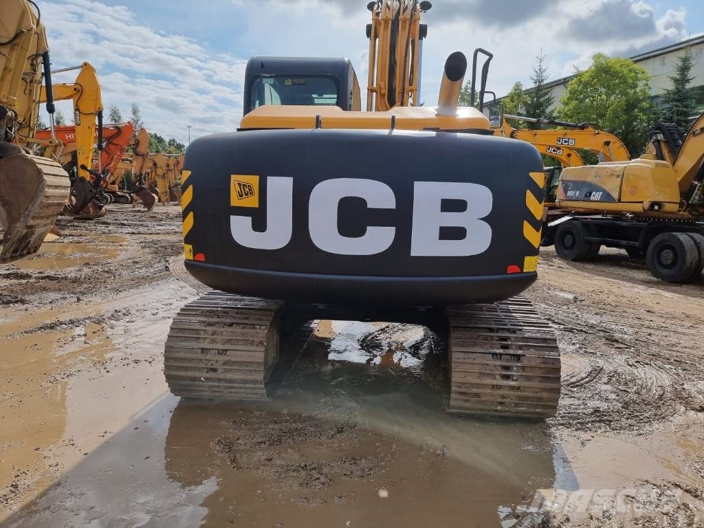 JCB JS 130 LC Pelle sur chenilles