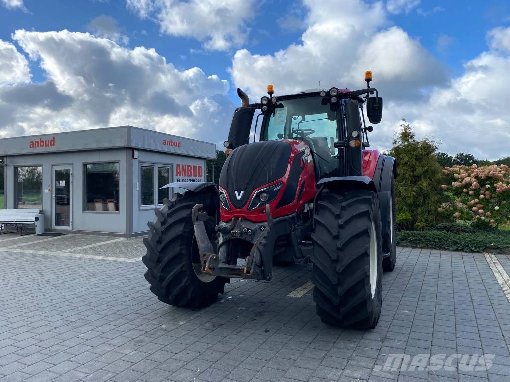 Valtra T 234 V Traktory