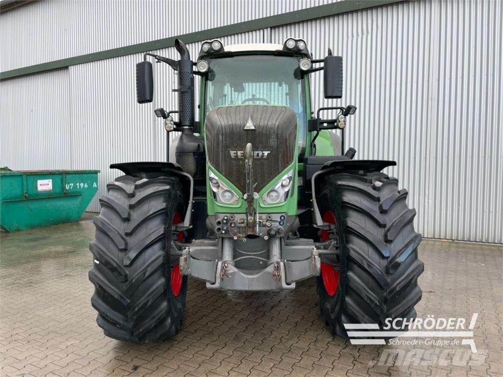 Fendt 826 VARIO S4 PROFI PLUS Traktoriai