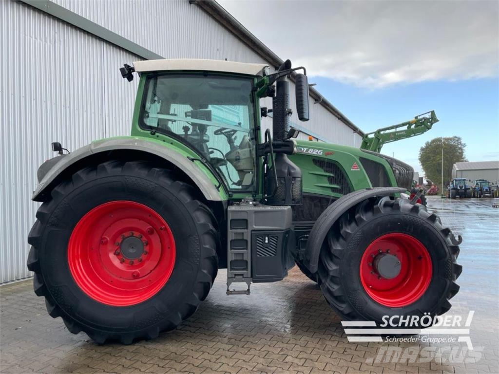 Fendt 826 VARIO S4 PROFI PLUS Traktoriai