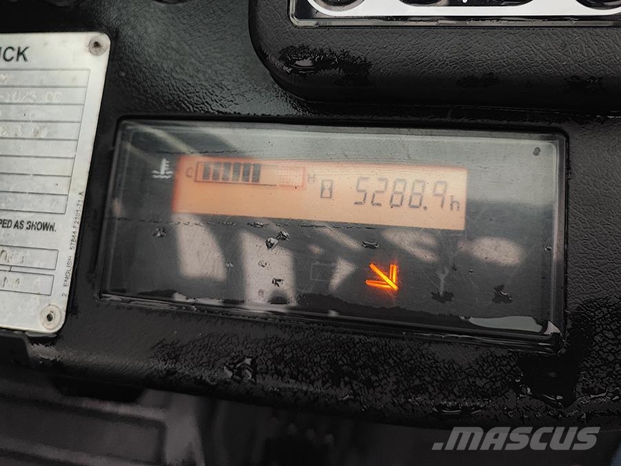 Toyota 02-8FGF18 Περονοφόρα ανυψωτικά κλαρκ με φυσικό αέριο LPG