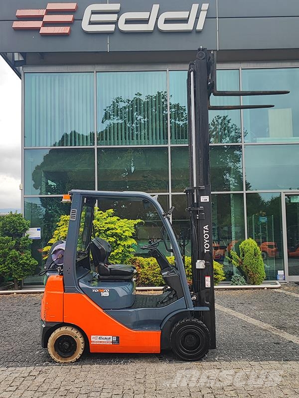 Toyota 02-8FGF18 LPG forklifts