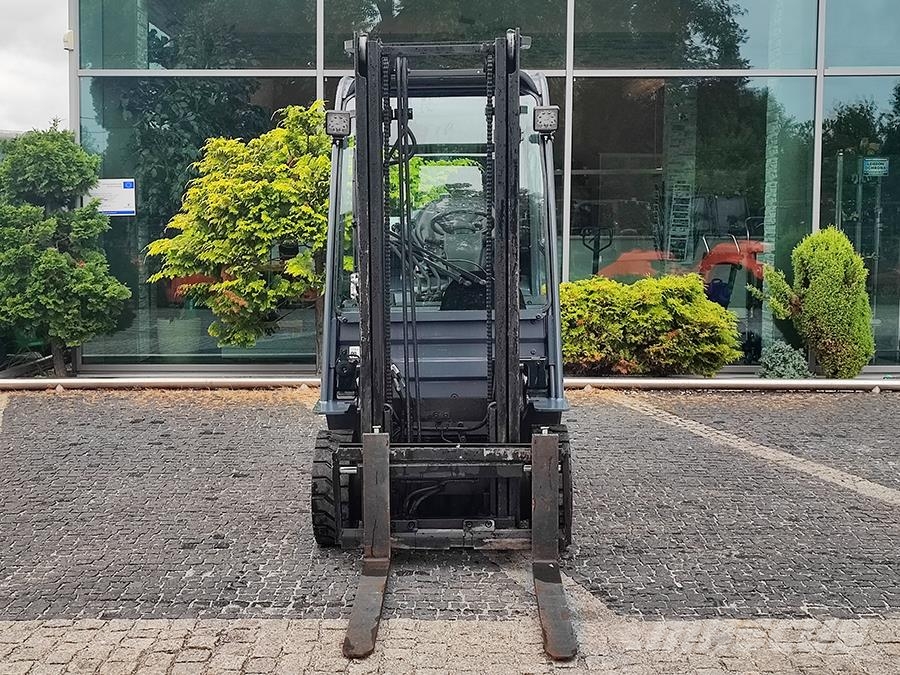 Toyota 02-8FGF18 Περονοφόρα ανυψωτικά κλαρκ με φυσικό αέριο LPG