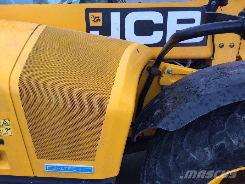 JCB 542-70 Xtra Teleskopické nakladače pre poľnohospodárstvo
