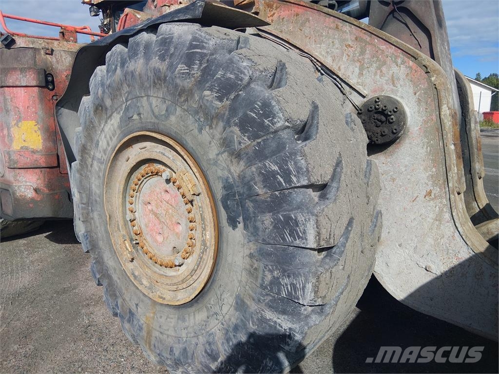 Sandvik Toro LH517 ساحبات وشاحنات تعدين للعمل تحت سطح الأرض