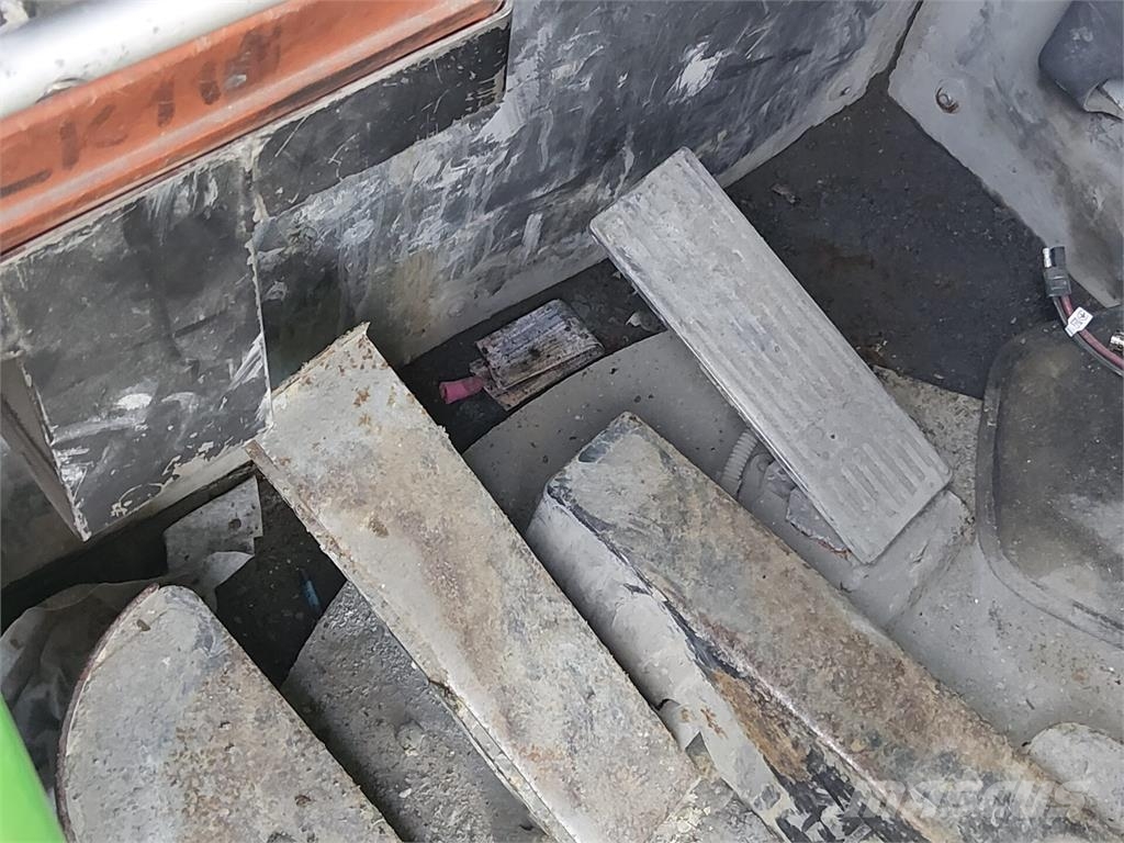 Sandvik Toro LH517 ساحبات وشاحنات تعدين للعمل تحت سطح الأرض