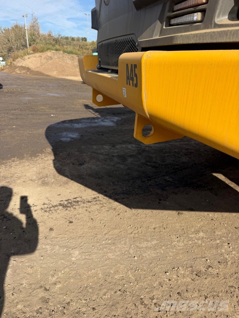 Volvo A45J Gumikerekes homlokrakodók