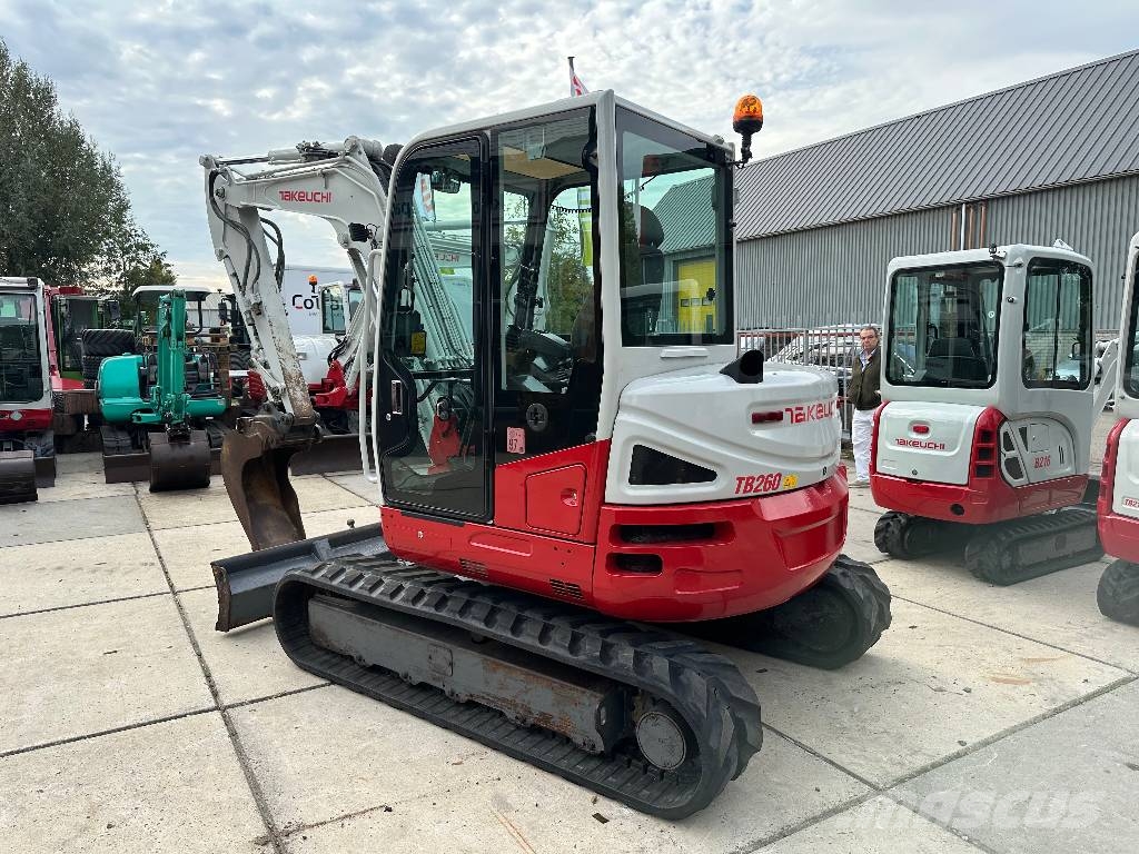 Takeuchi TB 260 geres Mini bageri <7t