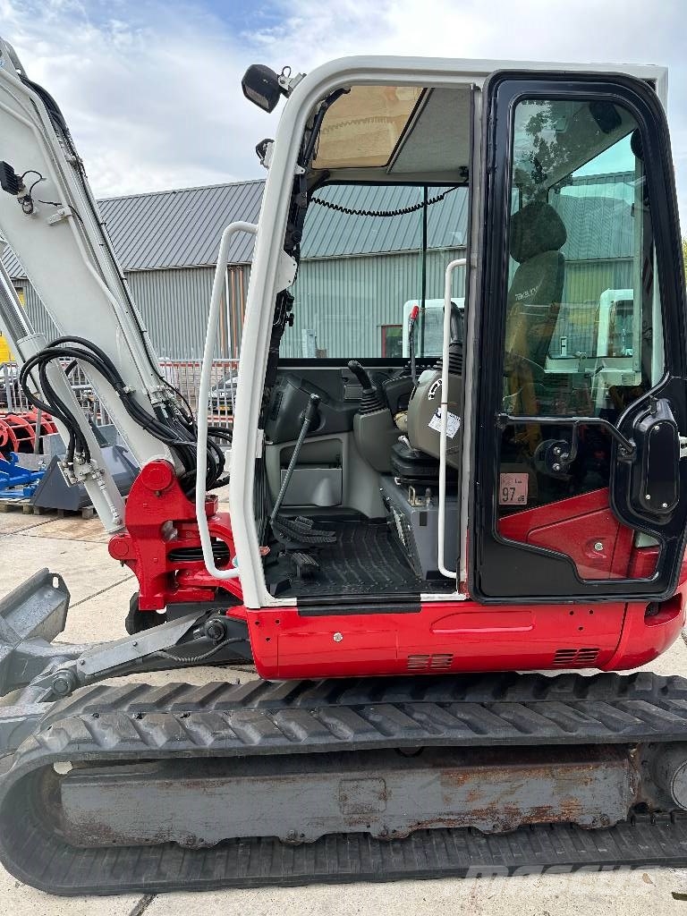 Takeuchi TB 260    Gereserveerd Mini excavadoras < 7t