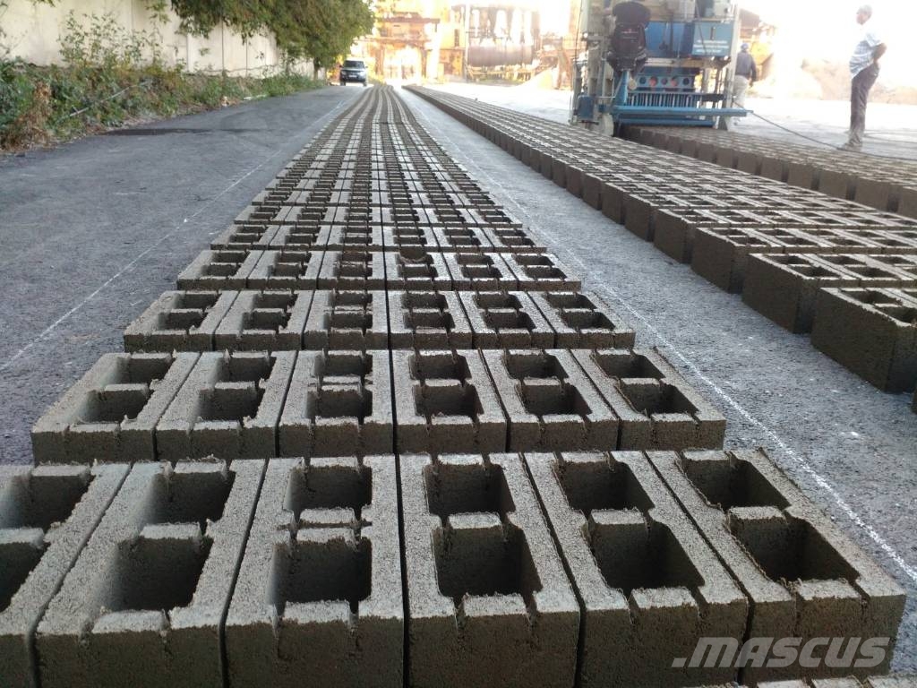 Metalika SVP-633 Concrete block making machine Stroje na výrobu betónových prefabrikátov