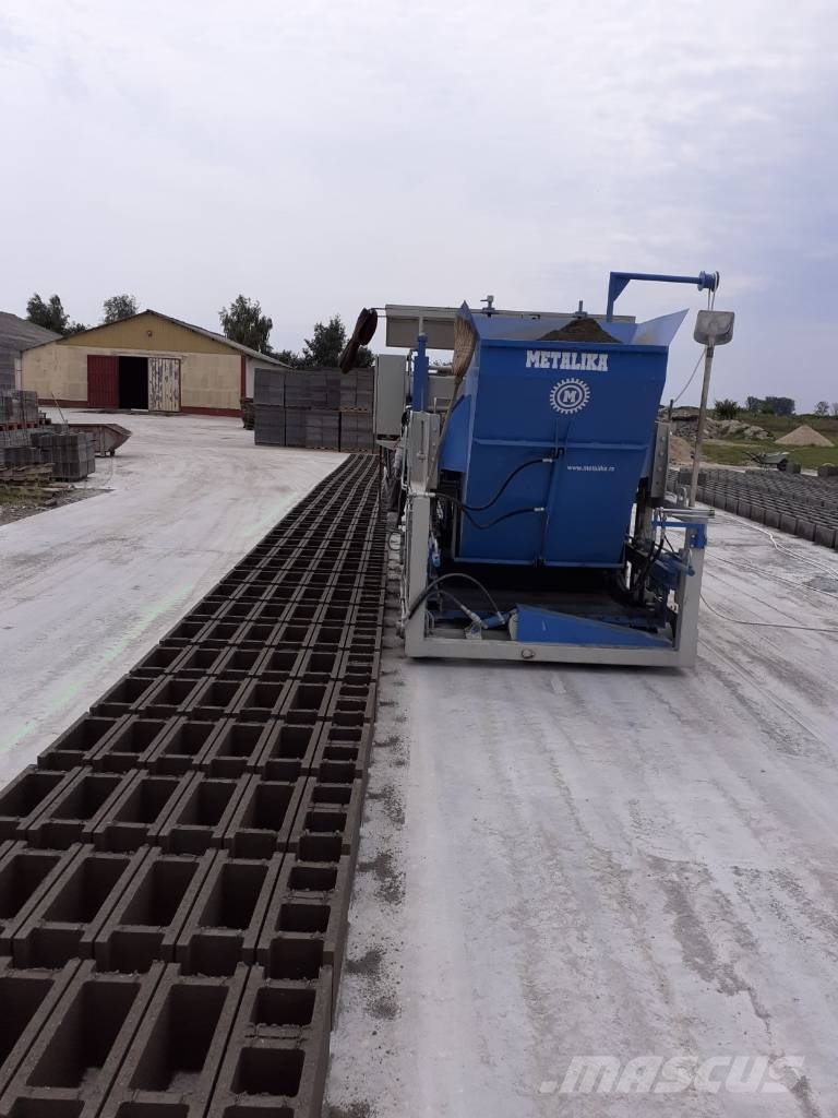 Metalika SVP-633 Concrete block making machine Stroje na výrobu betónových prefabrikátov